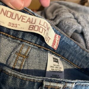 Levi's Nouveau Low Bootcut Jeans - Classic Blue 525 size 12M